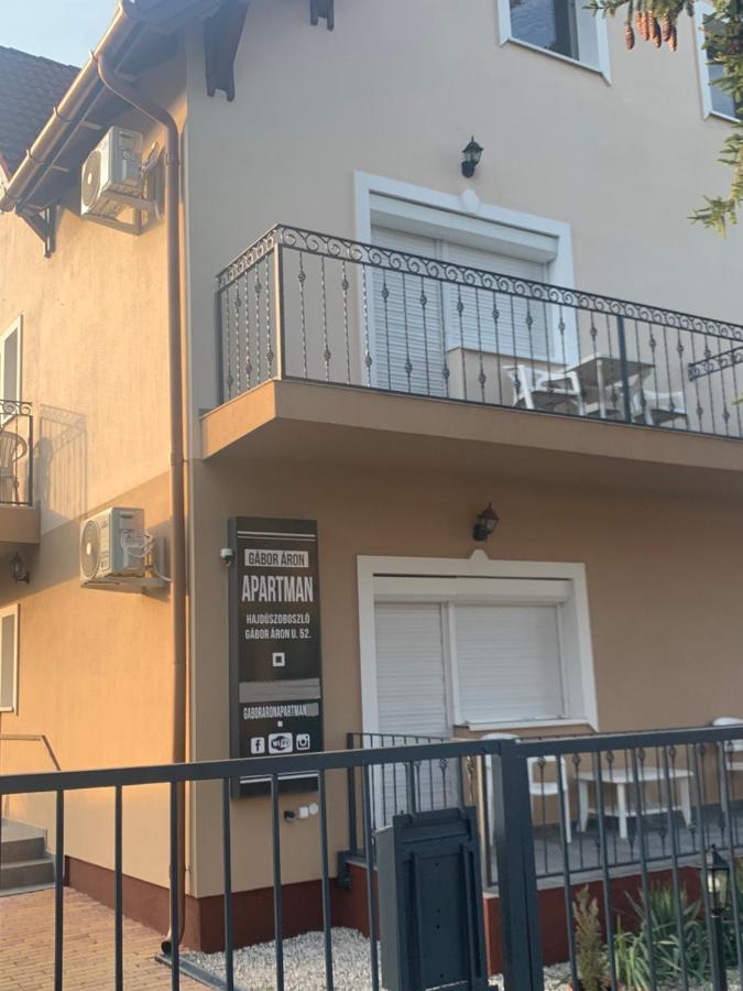 Gabor Aron Apartment Hajdúszoboszló Zewnętrze zdjęcie